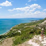 Апартаменты Sea View & Infinity Pool In Kaliakria *