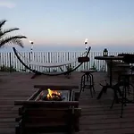 Апартаменты Sea View & Infinity Pool In Kaliakria