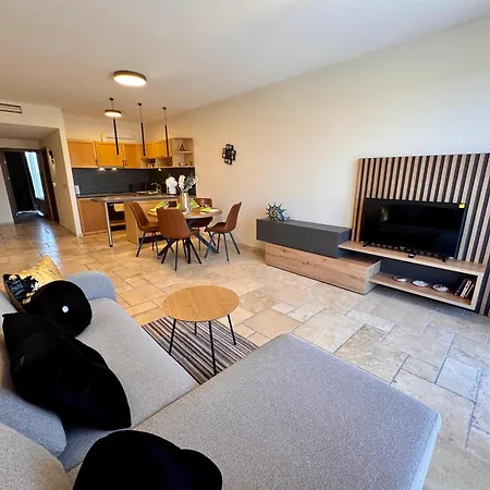 Sea View & Infinity Pool In Kaliakria