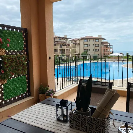 Sea View & Infinity Pool In Kaliakria 아파트 *