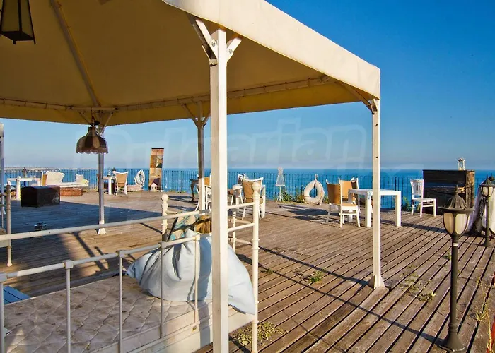 Sea View & Infinity Pool In Kaliakria בלצ'יק