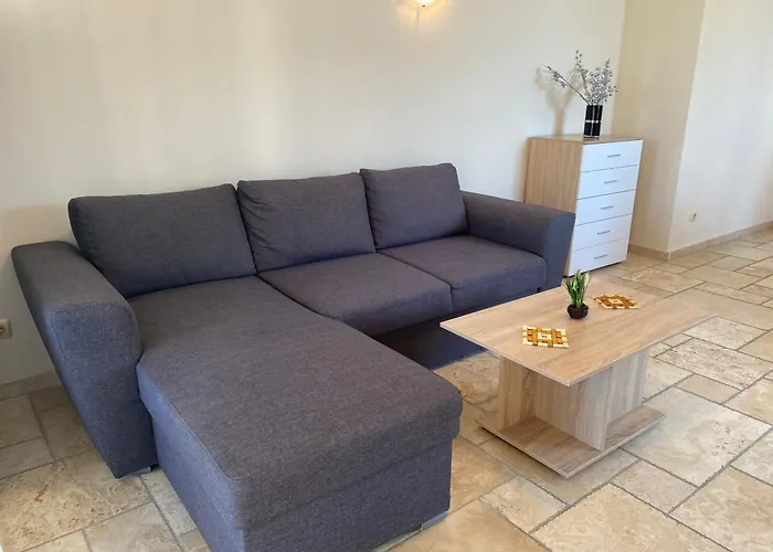 Апартамент Sea View & Infinity Pool In Kaliakria Балчик