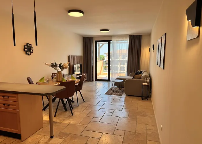 דירה Sea View & Infinity Pool In Kaliakria בלצ'יק