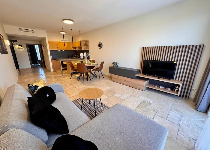 Sea View & Infinity Pool In Kaliakria